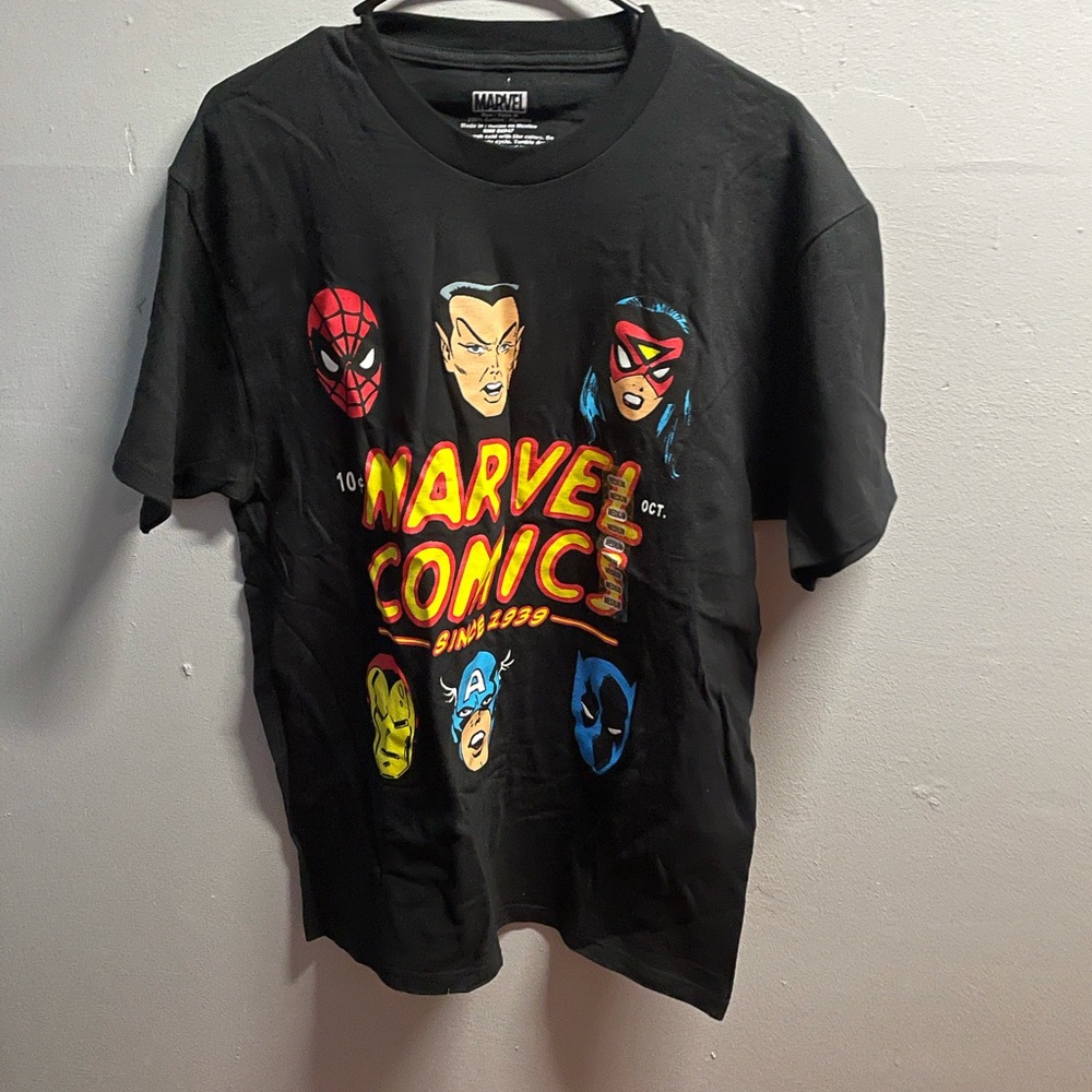 Marvel top